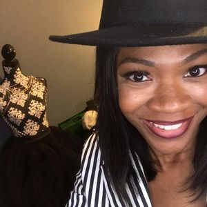 Meet your Posher, Denese